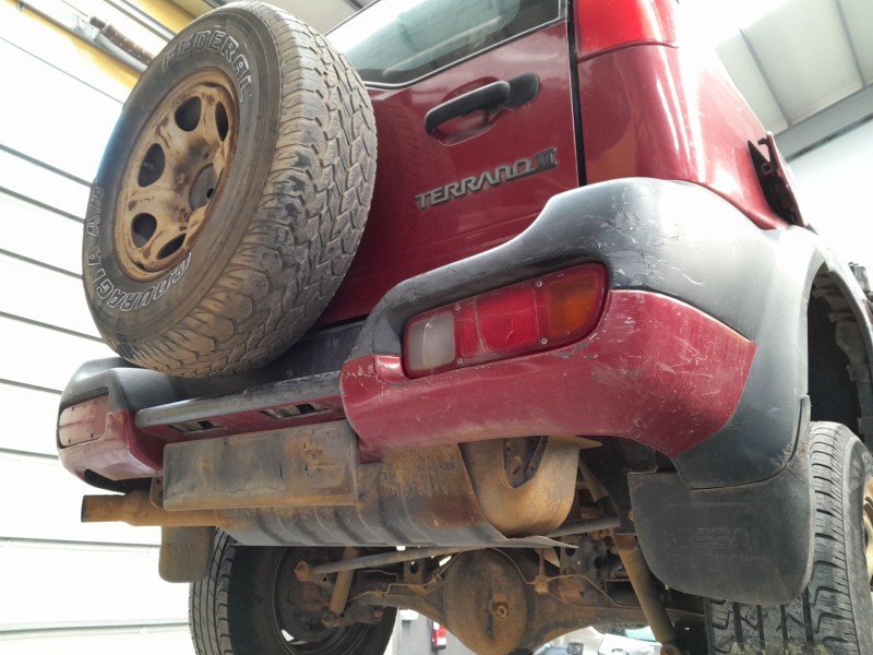 Recambio de paragolpes trasero para nissan terrano ii (r20) 2.7 tdi 4wd referencia OEM IAM   