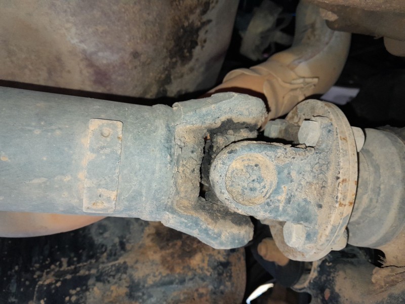 Recambio de transmision central delantera para nissan terrano ii (r20) 2.7 tdi 4wd referencia OEM IAM   