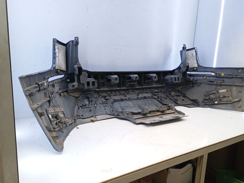 Recambio de paragolpes trasero para land rover range rover velar referencia OEM IAM   