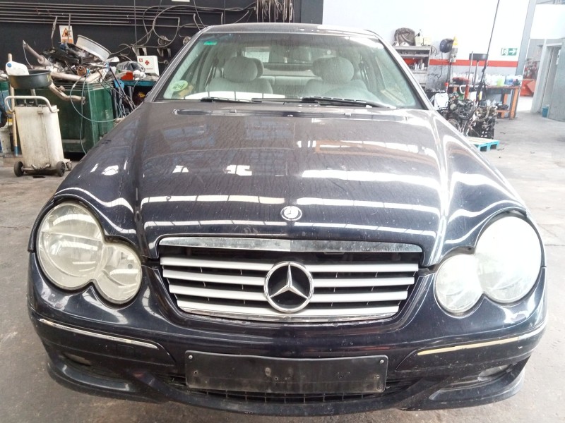 mercedes-benz clase c (w203) berlina del año 2006