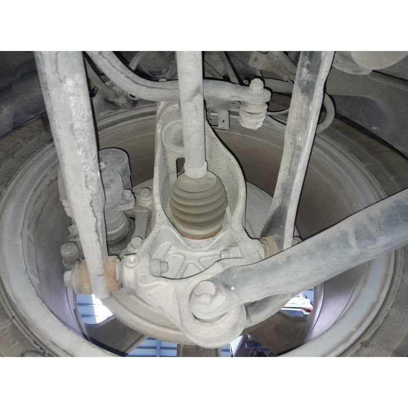 Recambio de mangueta trasera izquierda para land rover range rover evoque (l538) 2.0 d 4x4 referencia OEM IAM   