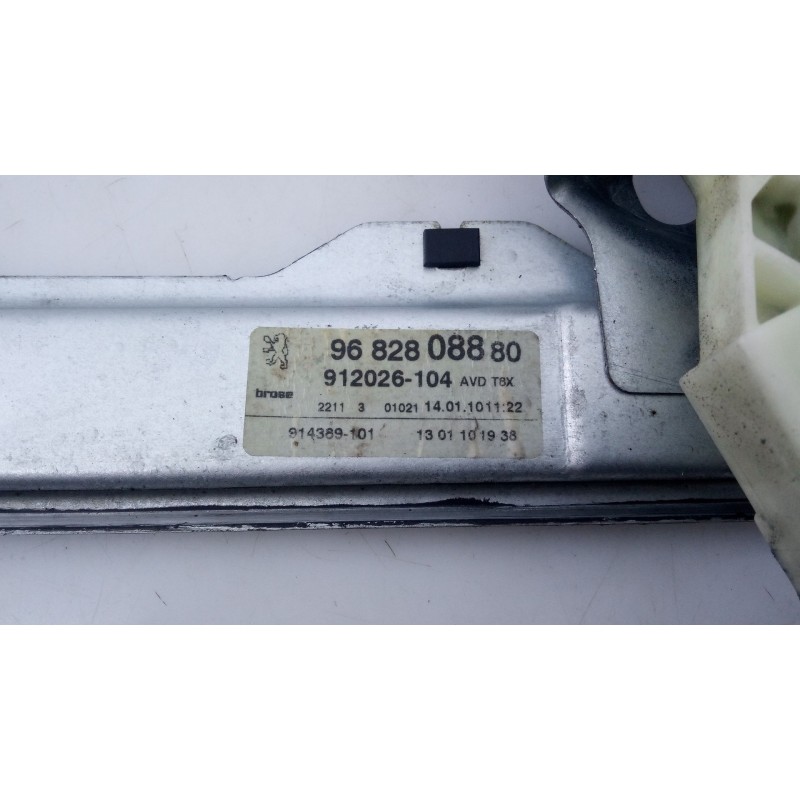 Recambio de elevalunas delantero derecho para peugeot 5008 referencia OEM IAM 9682808880 914241100 