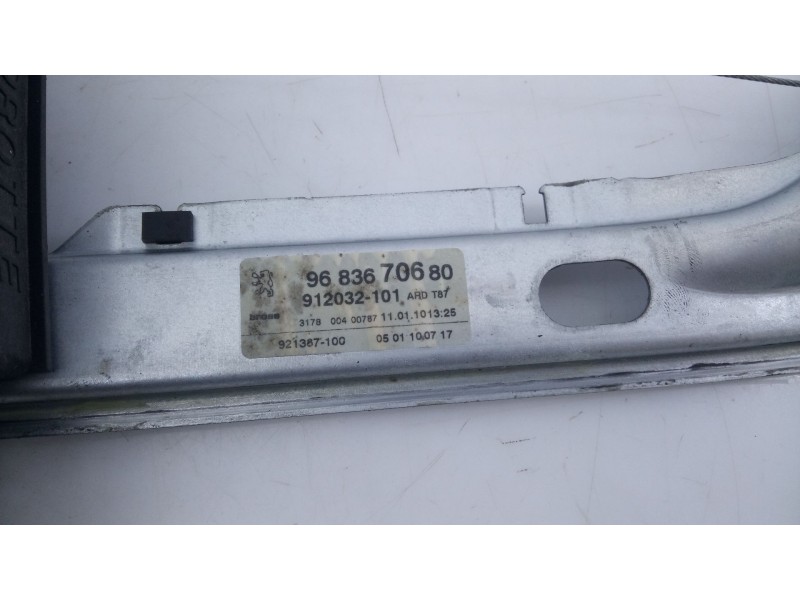 Recambio de elevalunas trasero derecho para peugeot 5008 referencia OEM IAM   