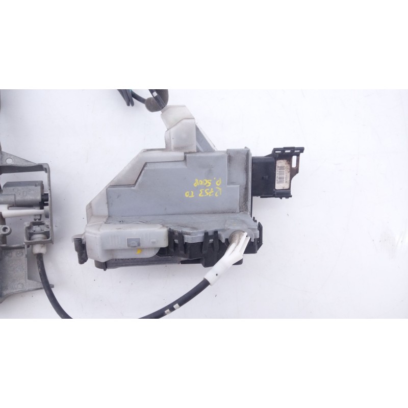 Recambio de cerradura puerta trasera derecha para peugeot 5008 referencia OEM IAM   