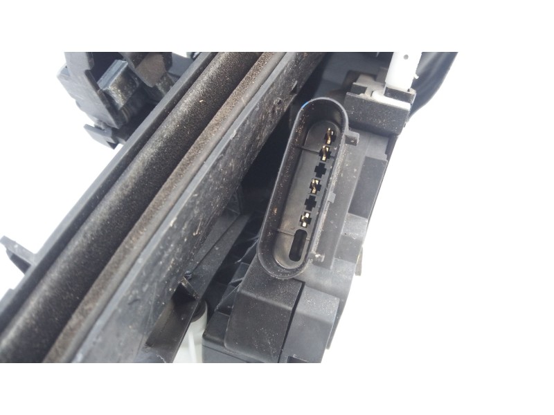 Recambio de cerradura puerta trasera derecha para ford focus lim. (cb8) trend referencia OEM IAM   