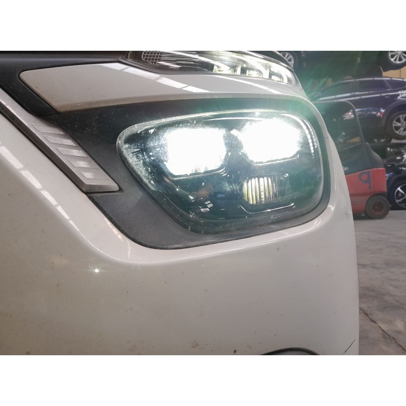 Recambio de faro izquierdo xenon para citroën c3 iii (sx) 1.2 puretech 82 referencia OEM IAM   