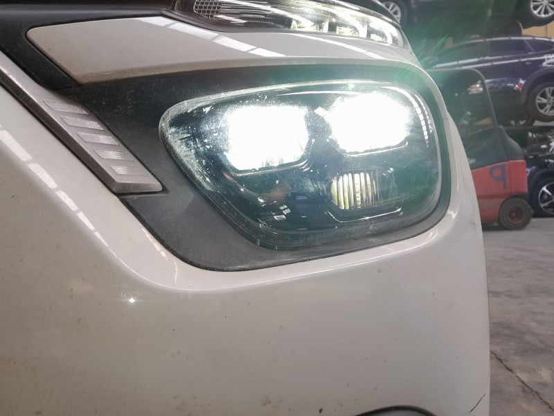 Recambio de faro izquierdo xenon para citroën c3 iii (sx) 1.2 puretech 82 referencia OEM IAM   