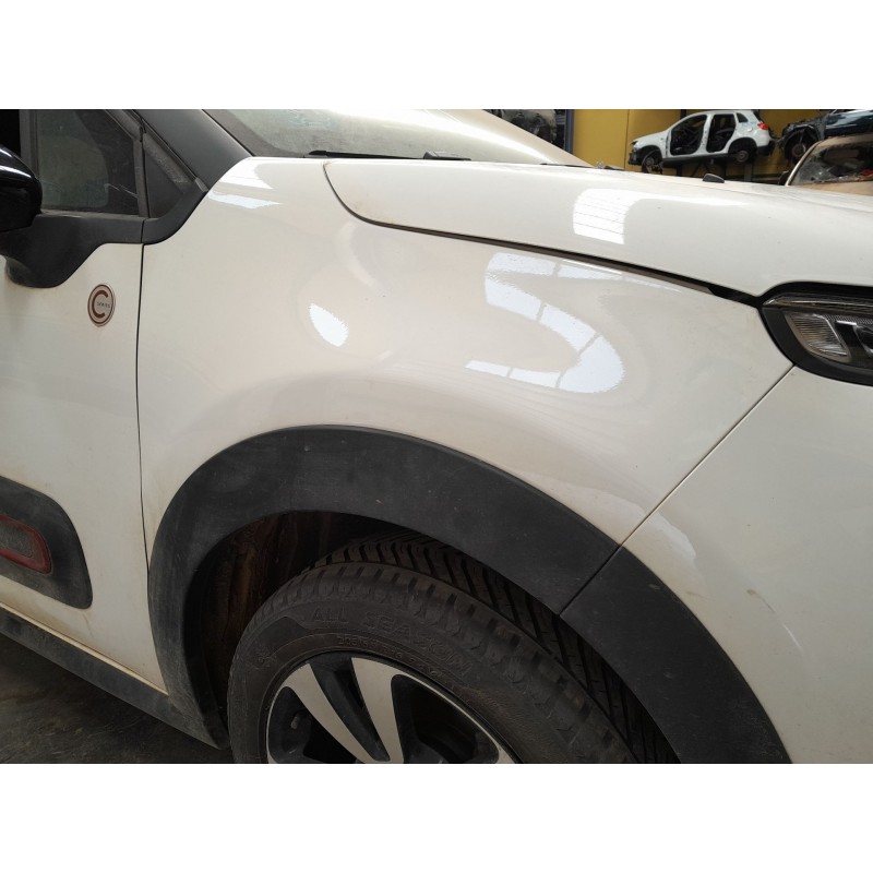 Recambio de aleta delantera derecha para citroën c3 iii (sx) 1.2 puretech 82 referencia OEM IAM   
