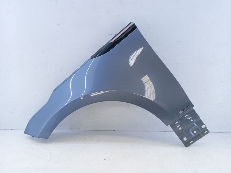 Recambio de aleta delantera izquierda para land rover range rover velar referencia OEM IAM   