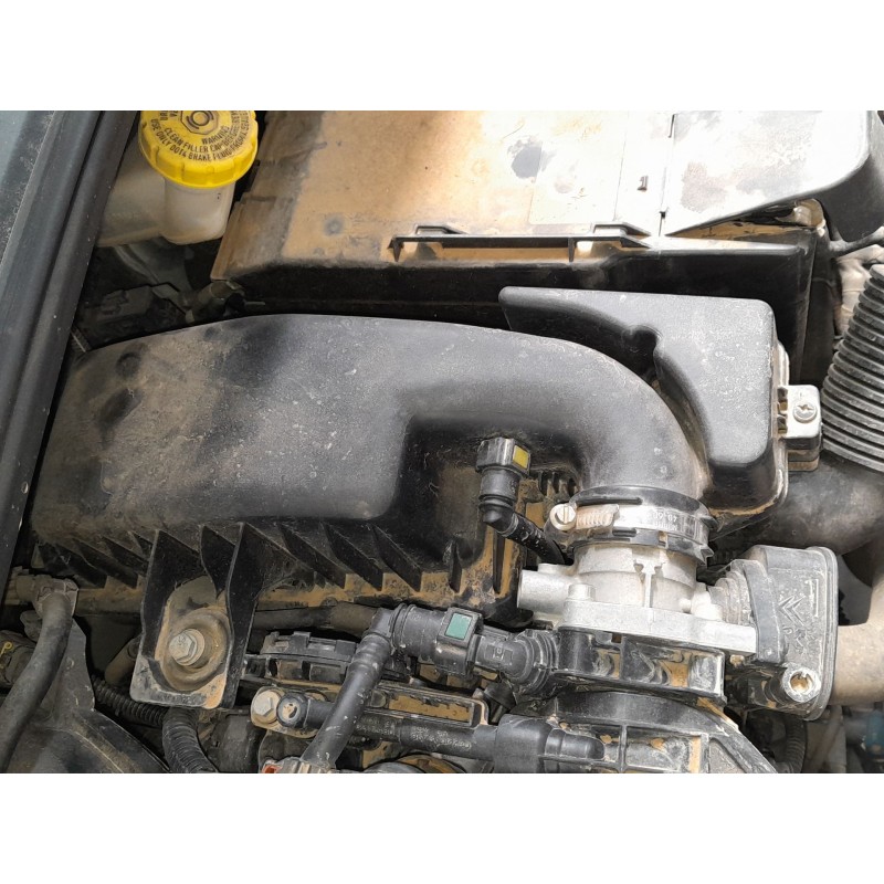 Recambio de filtro aire para citroën c3 iii (sx) 1.2 puretech 82 referencia OEM IAM   