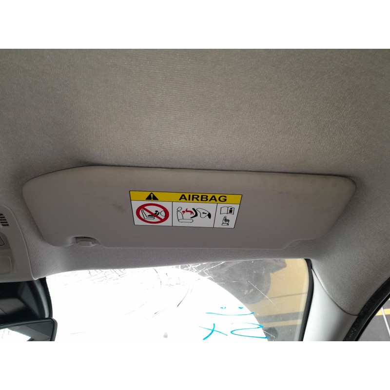 Recambio de parasol derecho para citroën c3 iii (sx) 1.2 puretech 82 referencia OEM IAM   