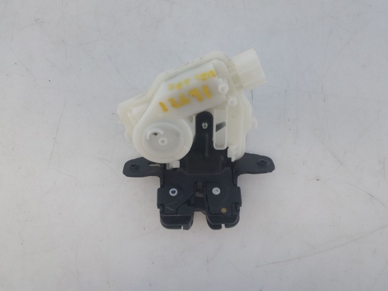 Recambio de cerradura maletero / porton para toyota yaris hybrid active referencia OEM IAM   