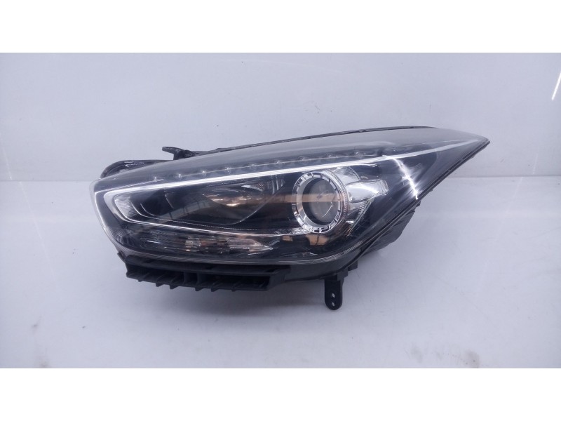 Recambio de faro izquierdo para hyundai i40 comfort referencia OEM IAM   