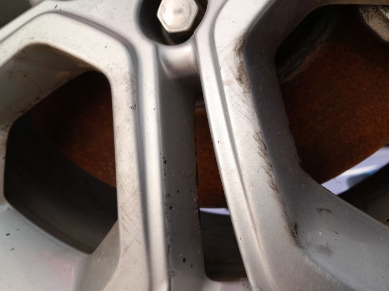 Recambio de llanta para land rover range rover evoque (l551) 2.0 d150 mhev 4x4 referencia OEM IAM 235/60/18  