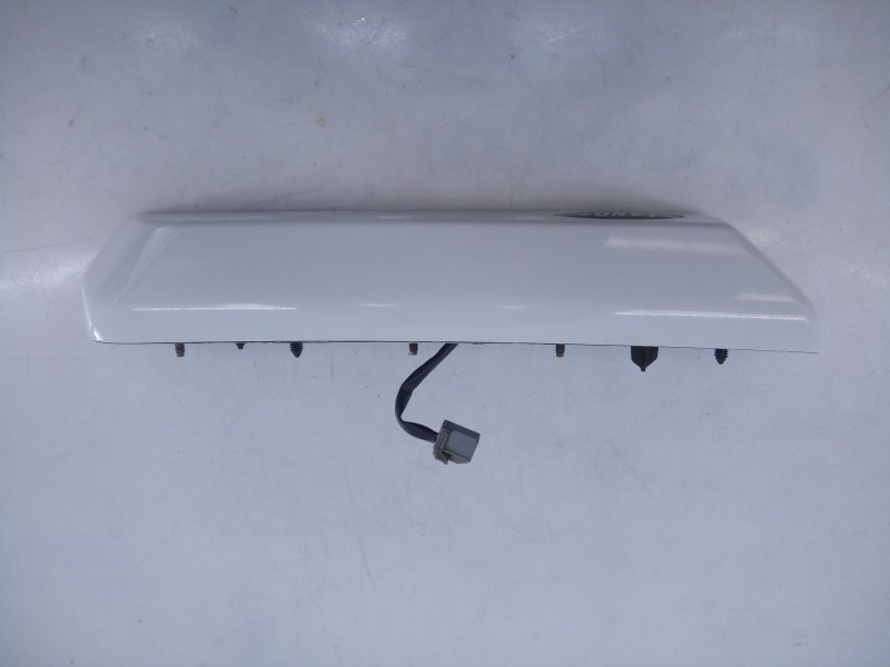 Recambio de maneta exterior porton para land rover discovery 4 tdv6 se referencia OEM IAM   