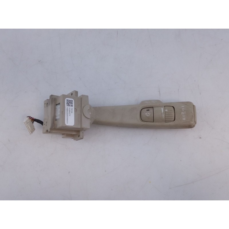 Recambio de mando limpia para volvo xc70 kinetic referencia OEM IAM 31264171  