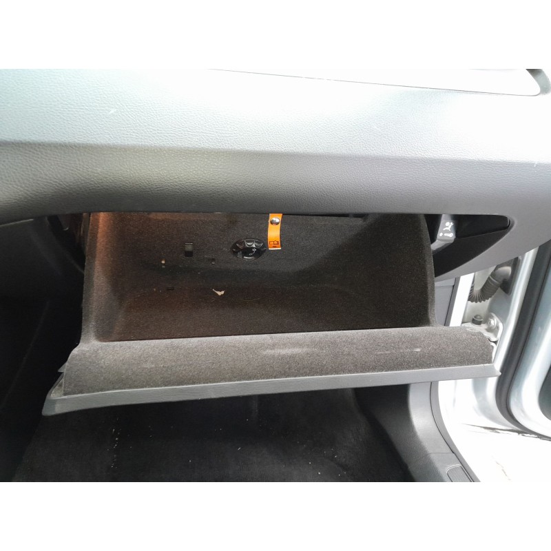 Recambio de guantera para volkswagen passat cc passat cc referencia OEM IAM   
