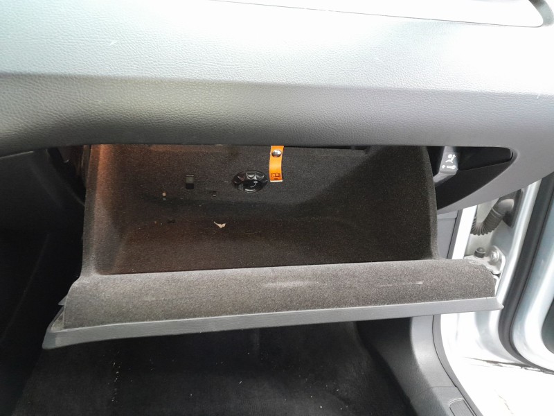 Recambio de guantera para volkswagen passat cc passat cc referencia OEM IAM   