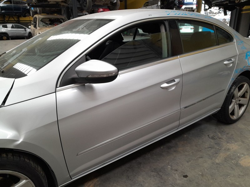 Recambio de puerta delantera izquierda para volkswagen passat cc passat cc referencia OEM IAM   