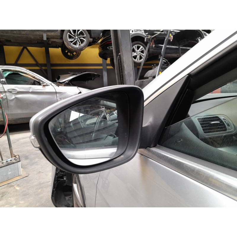 Recambio de retrovisor izquierdo electrico para volkswagen passat cc passat cc referencia OEM IAM   