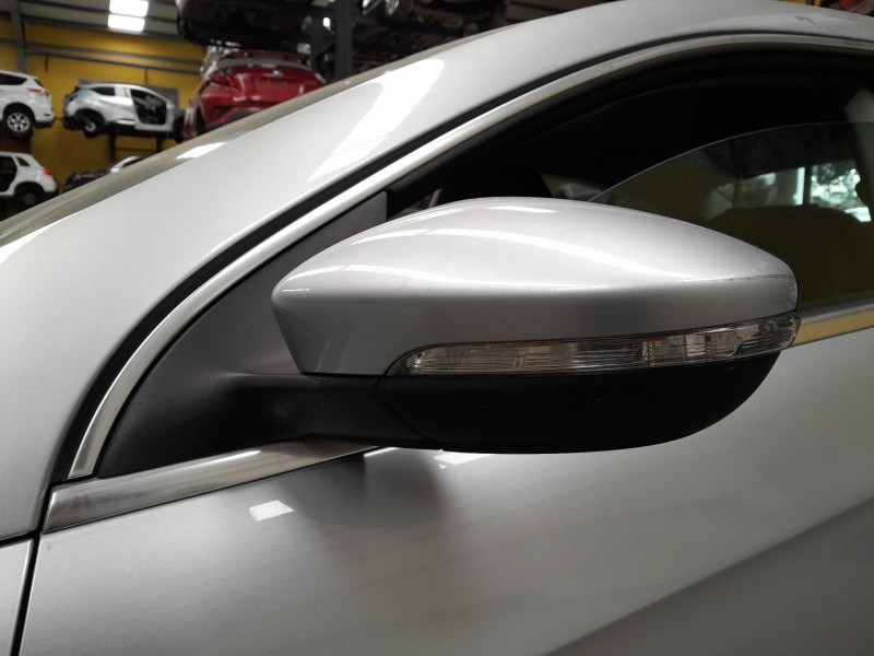 Recambio de retrovisor izquierdo electrico para volkswagen passat cc passat cc referencia OEM IAM   