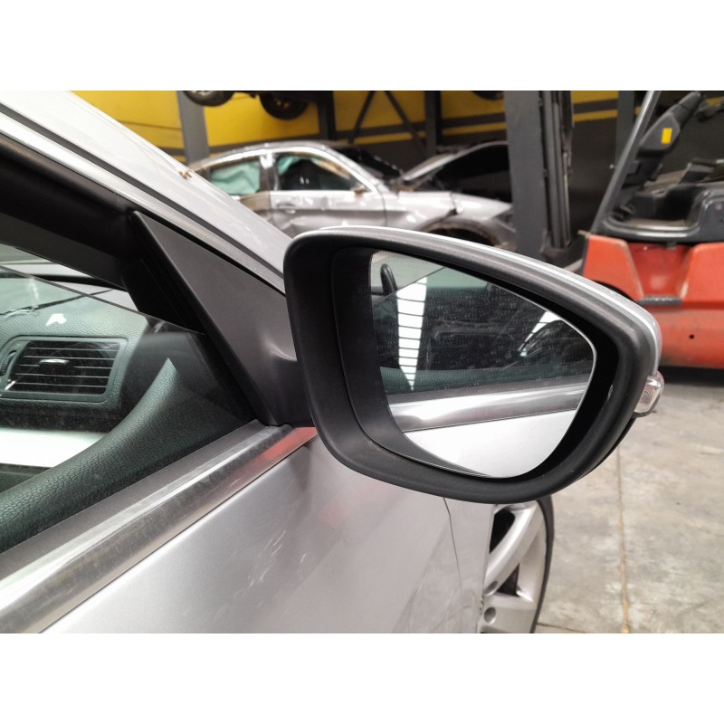 Recambio de retrovisor derecho electrico para volkswagen passat cc passat cc referencia OEM IAM   