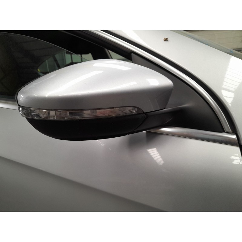 Recambio de retrovisor derecho electrico para volkswagen passat cc passat cc referencia OEM IAM   