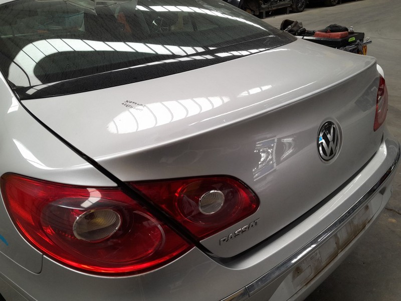Recambio de porton trasero para volkswagen passat cc passat cc referencia OEM IAM   