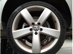 Recambio de llanta para volkswagen passat cc passat cc referencia OEM IAM 235/40/18  