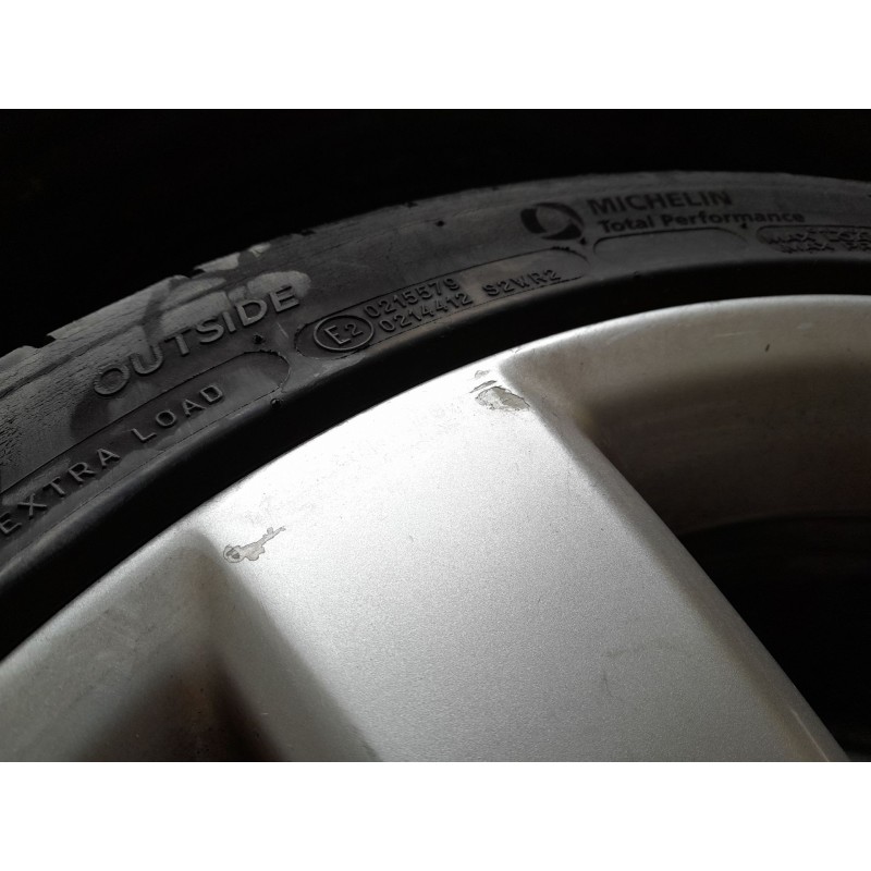Recambio de llanta para volkswagen passat cc passat cc referencia OEM IAM 235/40/18  