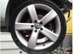 Recambio de llanta para volkswagen passat cc passat cc referencia OEM IAM 235/40/18  