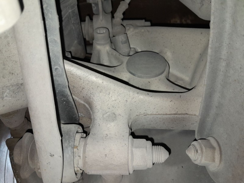 Recambio de mangueta trasera derecha para volkswagen passat cc passat cc referencia OEM IAM   