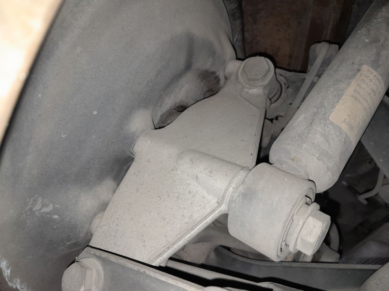 Recambio de mangueta trasera izquierda para volkswagen passat cc passat cc referencia OEM IAM   