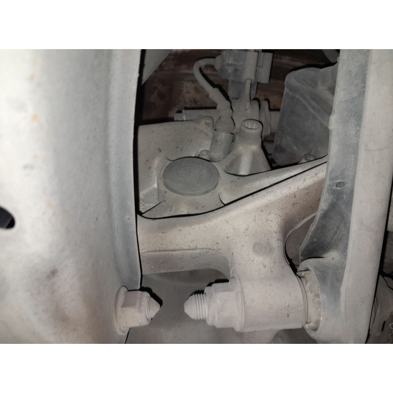 Recambio de mangueta trasera izquierda para volkswagen passat cc passat cc referencia OEM IAM   