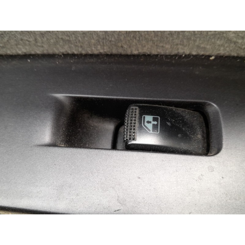 Recambio de mando elevalunas delantero derecho para hyundai terracan (hp) 2.9 crdi 4wd referencia OEM IAM   