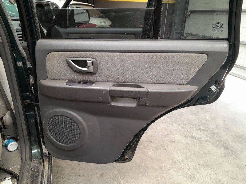 Recambio de guarnecido puerta trasera derecha para hyundai terracan (hp) 2.9 crdi 4wd referencia OEM IAM   