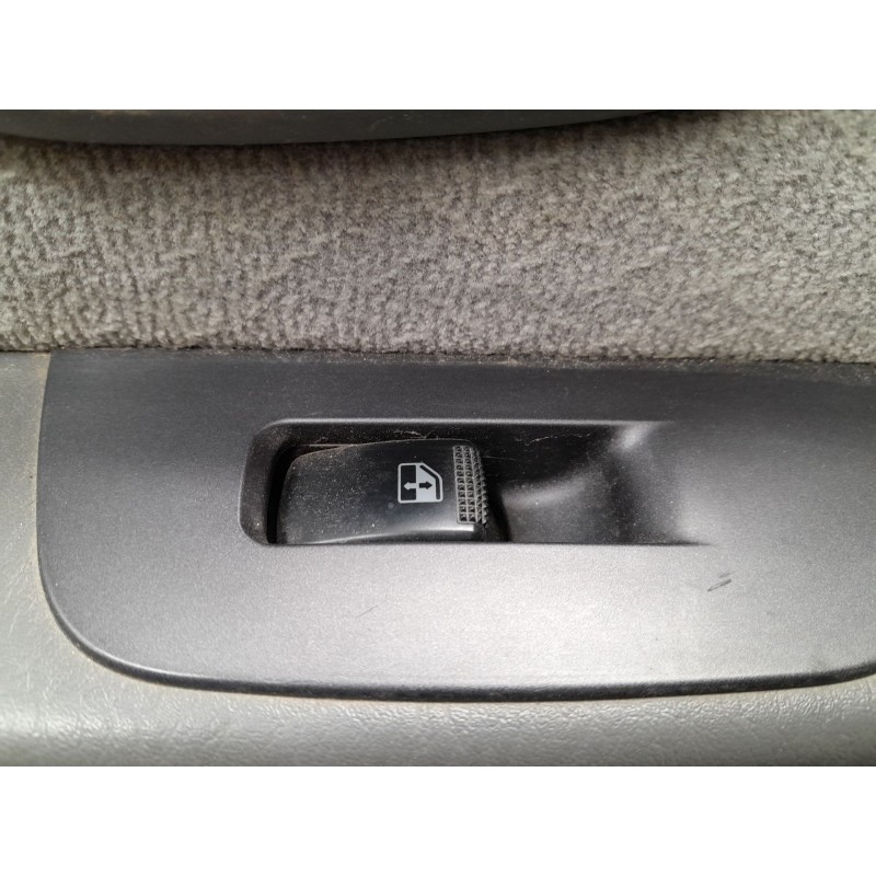 Recambio de mando elevalunas trasero izquierdo para hyundai terracan (hp) 2.9 crdi 4wd referencia OEM IAM   