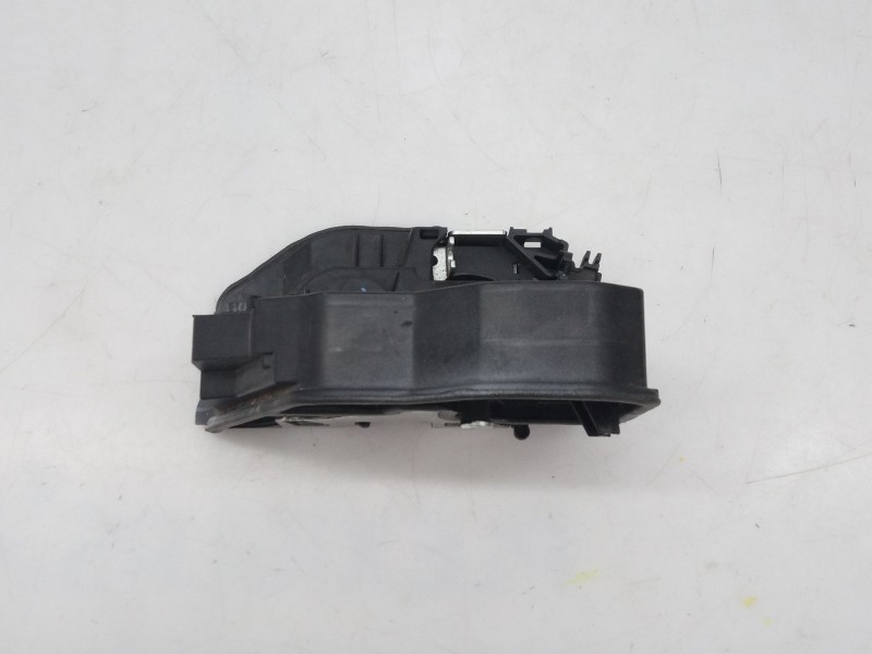 Recambio de cerradura puerta trasera izquierda para bmw x1 (e84) sdrive 18d referencia OEM IAM 7229459  