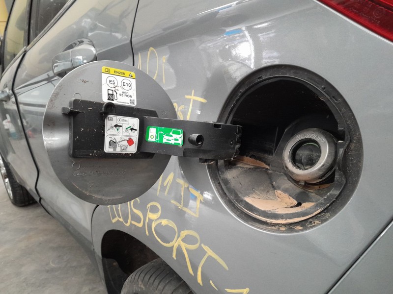 Recambio de tapa exterior combustible para ford ecosport 1.0 ecoboost referencia OEM IAM   