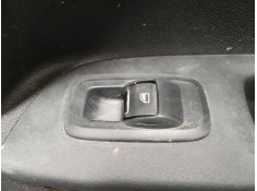 MANDO ELEVALUNAS TRASERO DERECHO 