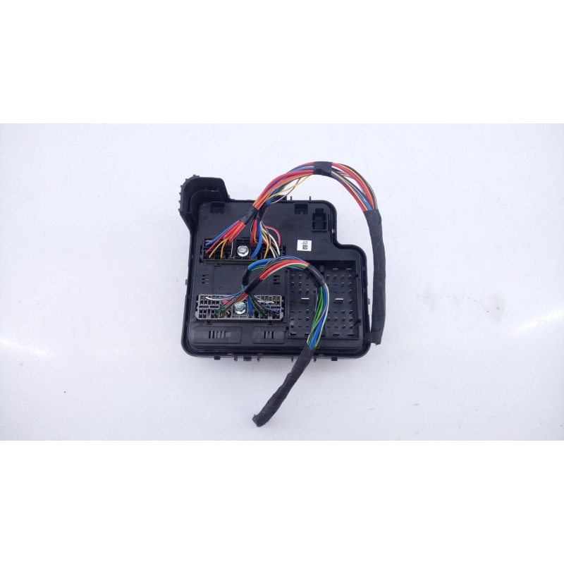 Recambio de caja reles / fusibles para ssangyong korando crystal 4x2 referencia OEM IAM 8238037060  E3-A3-18-1