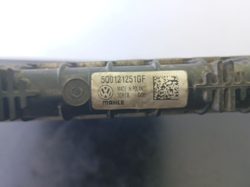 Recambio de radiador agua para audi q2 (gab) design edition referencia OEM IAM 5Q0121251GF  