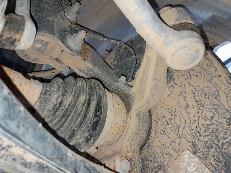 Recambio de mangueta delantera derecha para ford ecosport 1.0 ecoboost referencia OEM IAM   