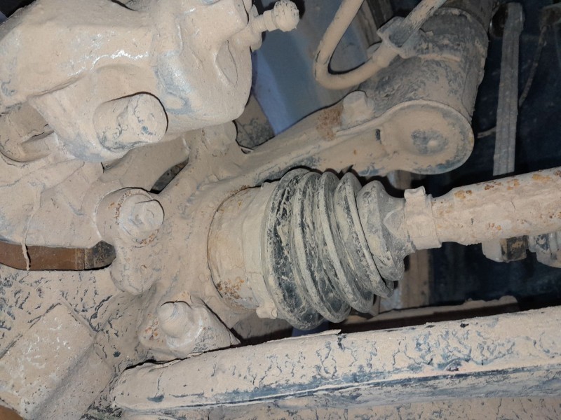 Recambio de mangueta delantera derecha para ford ecosport 1.0 ecoboost referencia OEM IAM   