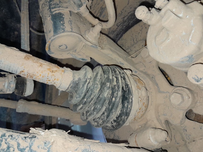 Recambio de mangueta delantera izquierda para ford ecosport 1.0 ecoboost referencia OEM IAM   