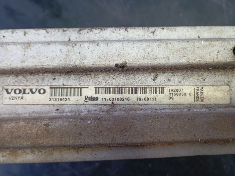 Recambio de intercooler para volvo xc70 kinetic referencia OEM IAM 31319424 M158050C 