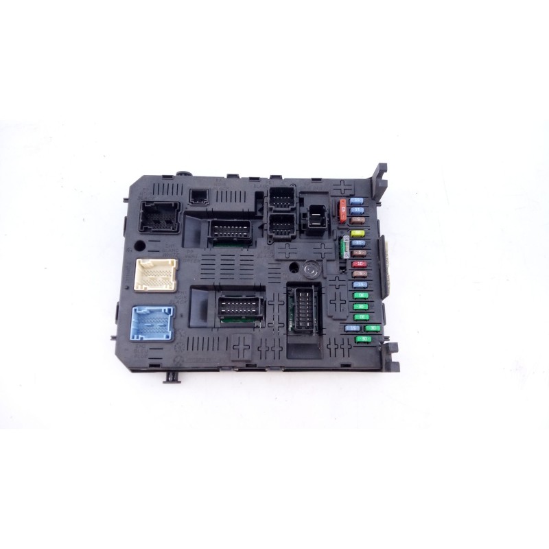 Recambio de caja reles / fusibles para peugeot 407 (6d_) 2.0 hdi (6drhrh) referencia OEM IAM 966405908002  