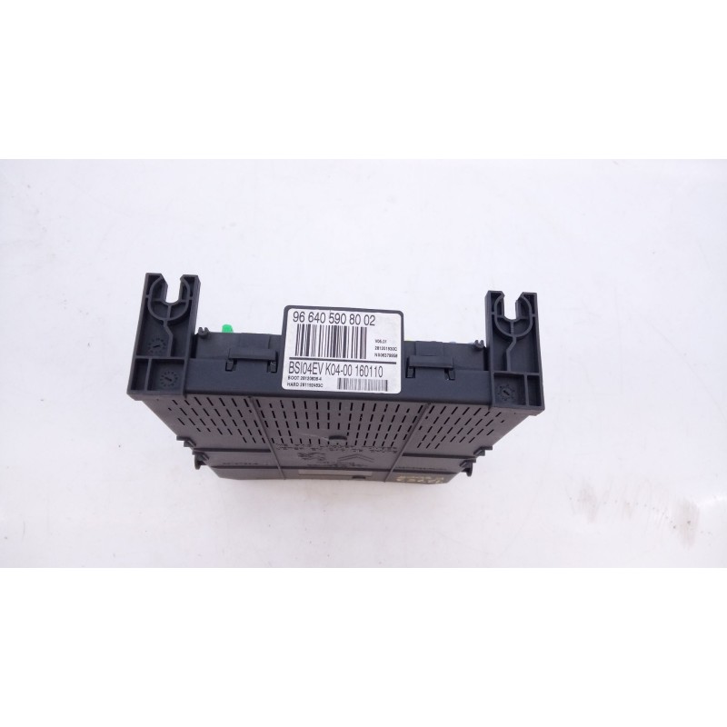 Recambio de caja reles / fusibles para peugeot 5008 referencia OEM IAM 966405908002  