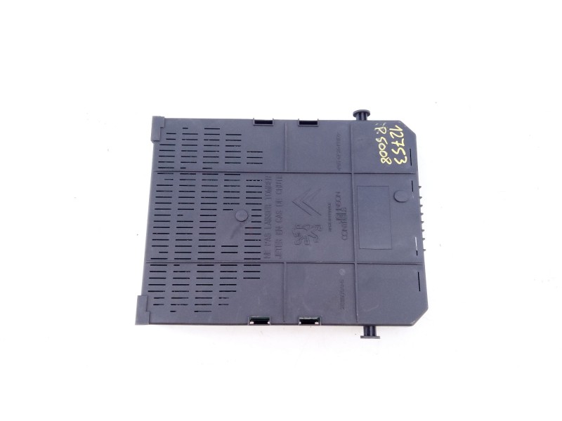 Recambio de caja reles / fusibles para peugeot 5008 referencia OEM IAM 966405908002  