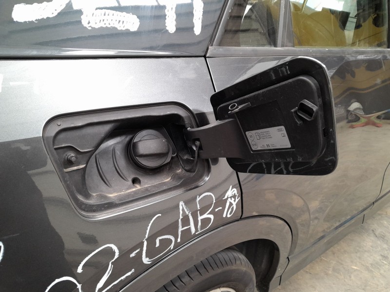 Recambio de tapa exterior combustible para audi q2 (gab, gag) 35 tfsi referencia OEM IAM   